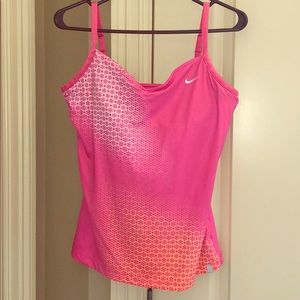 Nike tank athletic size medium pink toned